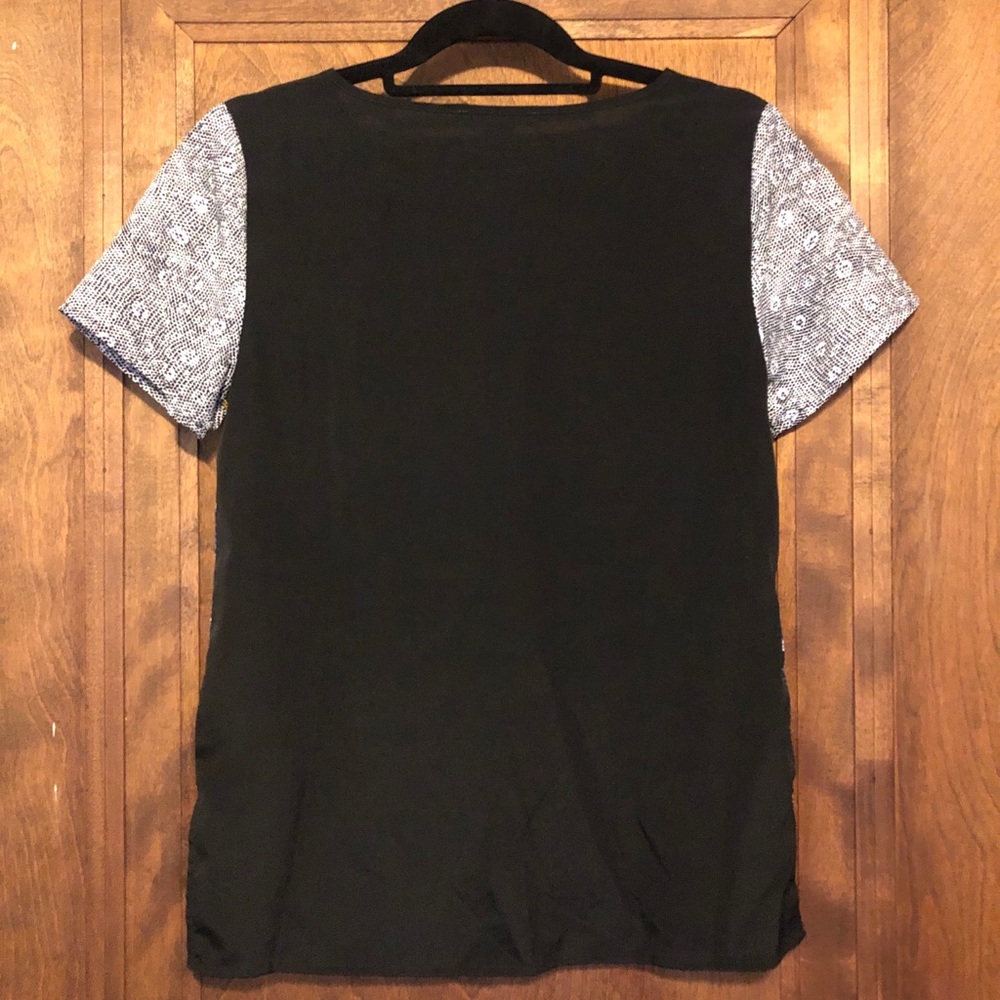 Kenneth Cole Tee - Picture 5 of 5